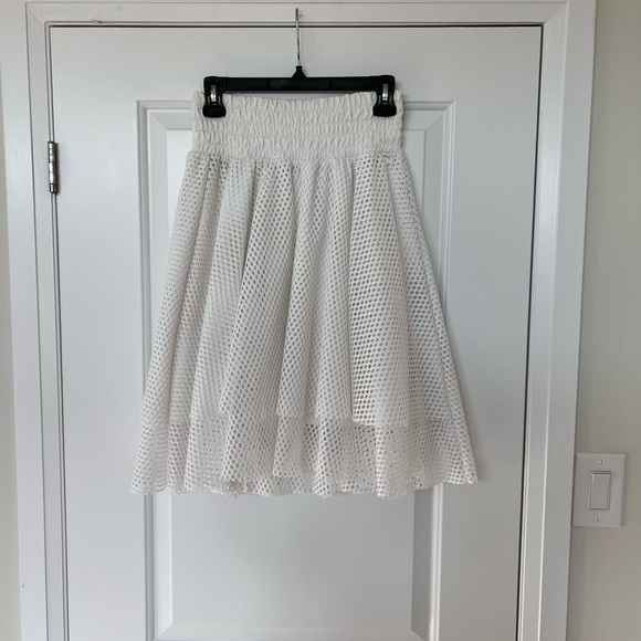 PUMA En Pointe Mesh Skirt - Picture 2 of 6